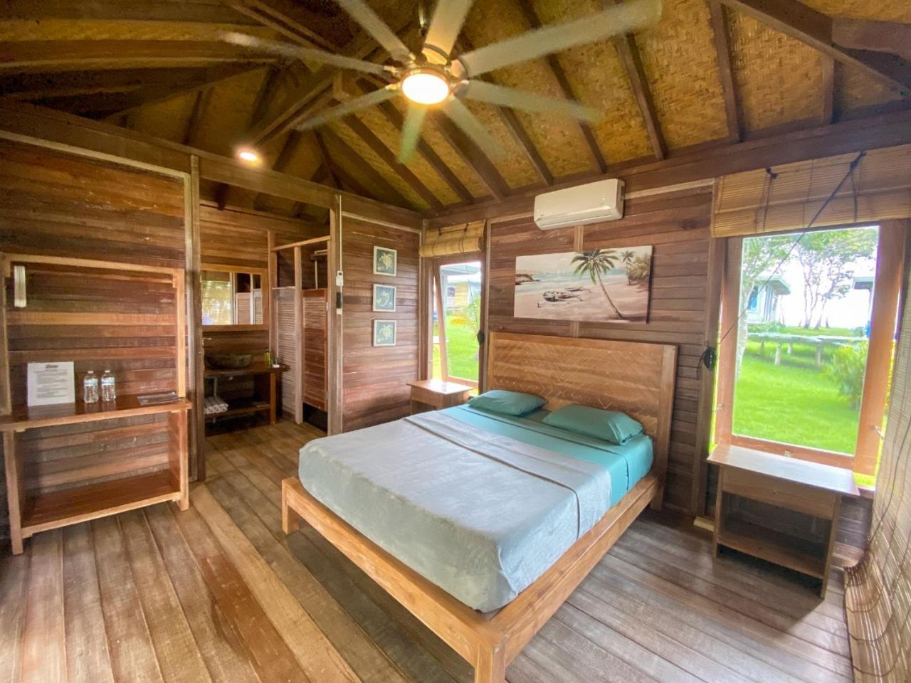 Sonny Island Resort Cabanas Frente Al Mar Punta Bajo Rico エクステリア 写真
