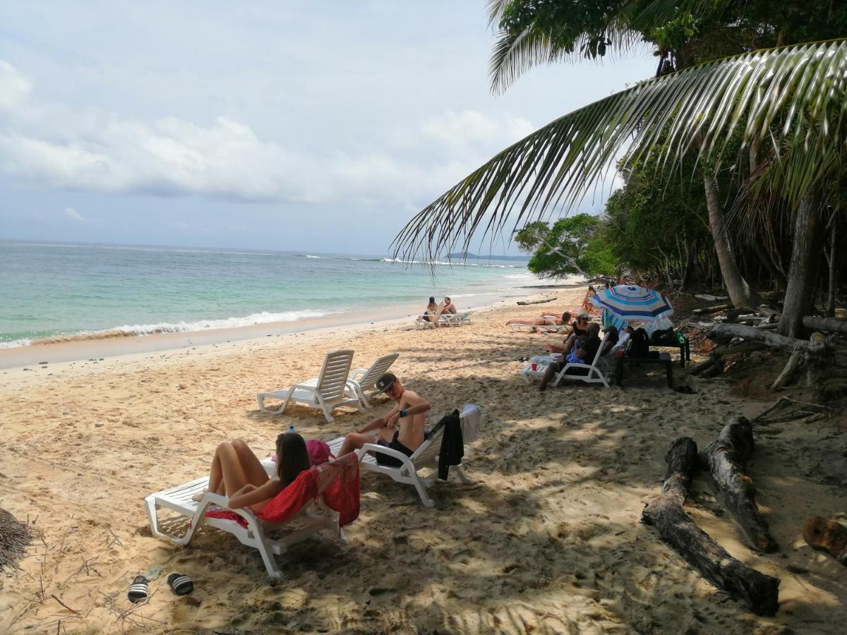 Sonny Island Resort Cabanas Frente Al Mar Punta Bajo Rico エクステリア 写真